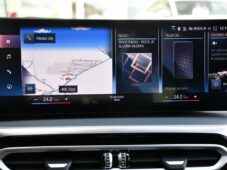 BMW Řada 3 320D xDrive M-SPORT REZERVACE - 41