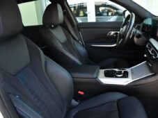 BMW Řada 3 320D xDrive M-SPORT ČR 1.M - 13