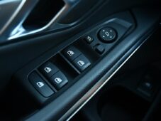 BMW Řada 3 320D xDrive M-SPORT ČR 1.M - 26