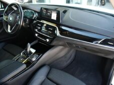 BMW Řada 5 520d xDrive SPORTLINE ČR - 12