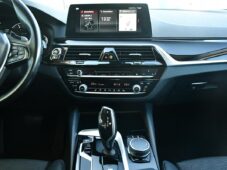 BMW Řada 5 520d xDrive SPORTLINE ČR - 23