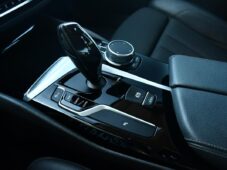 BMW Řada 5 520d xDrive SPORTLINE ČR - 33
