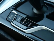 BMW Řada 5 520d xDrive SPORTLINE ČR - 35