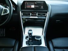 BMW Řada 8 M850i xD LASER PANO K360°B&W - 23