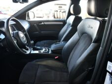 Audi Q7 3.0TDi Q S-LINE - 10