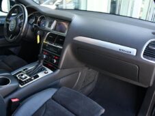Audi Q7 3.0TDi Q S-LINE - 12