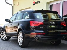 Audi Q7 3.0TDi Q S-LINE - 2