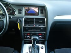Audi Q7 3.0TDi Q S-LINE - 23