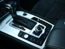 Audi Q7 3.0TDi Q S-LINE - 32