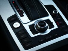 Audi Q7 3.0TDi Q S-LINE - 33