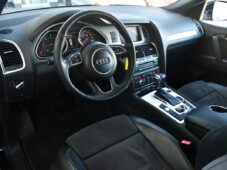 Audi Q7 3.0TDi Q S-LINE - 8