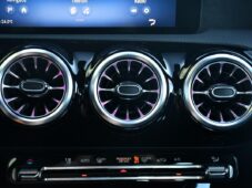 Mercedes-Benz CLA 200d AMG KUPÉ ZÁRUKA ČR 1.MAJ - 39