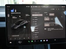 Tesla Model 3 LONG RANGE AWD FACELIFT 1M - 35
