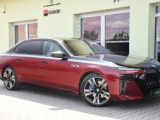 BMW i7 M70 XD B&W HUD THEATRE ZÁRUKA - 1