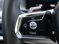 BMW i7 M70 XD B&W HUD THEATRE ZÁRUKA - 25