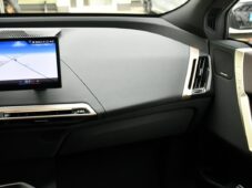 BMW iX xDrive40 H/K TAŽNÉ ČR - 7