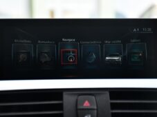 BMW Řada 3 320d xDrive PANORAMA H/K K360 - 36