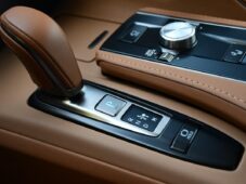 Lexus LC 500 5.0 V8 SPORT+ MARK LEVI - 43