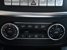 Mercedes-Benz Třídy M ML 350 V6 BLUTEC 4MATIC ČR - 27