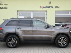 Jeep Grand Cherokee 3.0CRD TRAILHAWK PANO TAŽNÉ ČR - 11