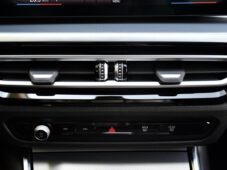 BMW Řada 3 320d xDrive M-SPORT ZÁRUKA 1M - 26