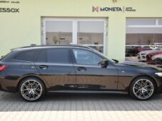 BMW Řada 3 320d xDrive M-SPORT ZÁRUKA 1M - 12