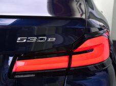 BMW Řada 5 530e PHEV M-SPORT xD HUD 1M ČR - 45