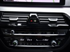 BMW Řada 5 530e PHEV M-SPORT xD HUD 1M ČR - 26