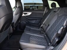 Audi SQ7 4.0TFSI V8 FACELIFT NOVÉ 1.M - 18
