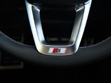 Audi SQ7 4.0TFSI V8 FACELIFT NOVÉ 1.M - 26