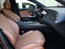 Mercedes-Benz Třídy E 200 4M ZÁRUKA HUD 1M ČR - 21