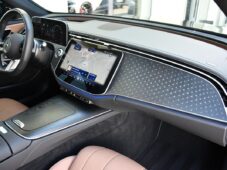 Mercedes-Benz Třídy E 200 4M ZÁRUKA HUD 1M ČR - 22