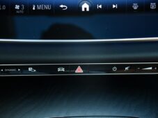 Mercedes-Benz Třídy E 200 4M ZÁRUKA HUD 1M ČR - 35