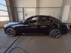 Alfa Romeo Giulia 2.0 Turbo 16V 206kW AT8-Q4 Vel - 4