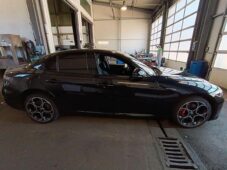 Alfa Romeo Giulia 2.0 Turbo 16V 206kW AT8-Q4 Vel - 5