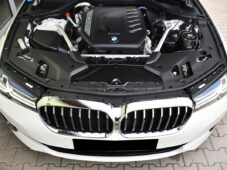 BMW Řada 5 530d LUXURY LINE LASER K360° - 49