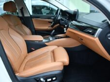 BMW Řada 5 530d LUXURY LINE LASER K360° - 17