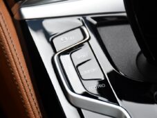 BMW Řada 5 530d LUXURY LINE LASER K360° - 25