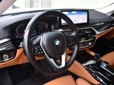 BMW Řada 5 530d LUXURY LINE LASER K360° - 14