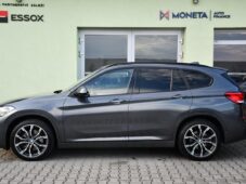 BMW X1 xDrive20d TAŽNÉ 2XKOLA 1M - 11