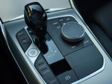BMW Řada 3 320d M-SPORT xD N.TOP 1M ČR - 24
