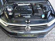 Volkswagen Passat 2.0TDi HIGHLINE PANORAMA ACC - 48