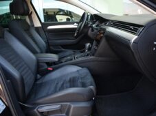 Volkswagen Passat 2.0TDi HIGHLINE PANORAMA ACC - 17