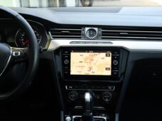 Volkswagen Passat 2.0TDi HIGHLINE PANORAMA ACC - 6