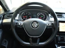 Volkswagen Passat 2.0TDi HIGHLINE PANORAMA ACC - 25