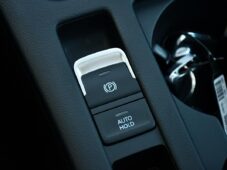 Volkswagen Passat 2.0TDi HIGHLINE PANORAMA ACC - 29
