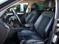 Volkswagen Passat 2.0TDi HIGHLINE PANORAMA ACC - 13
