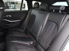 BMW Řada 3 320d xDrive M-SPORT 1M ČR - 19