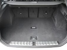 BMW Řada 3 320d xDrive M-SPORT 1M ČR - 36