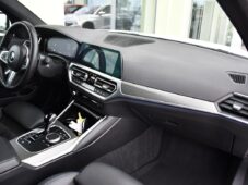 BMW Řada 3 320d xDrive M-SPORT 1M ČR - 17
